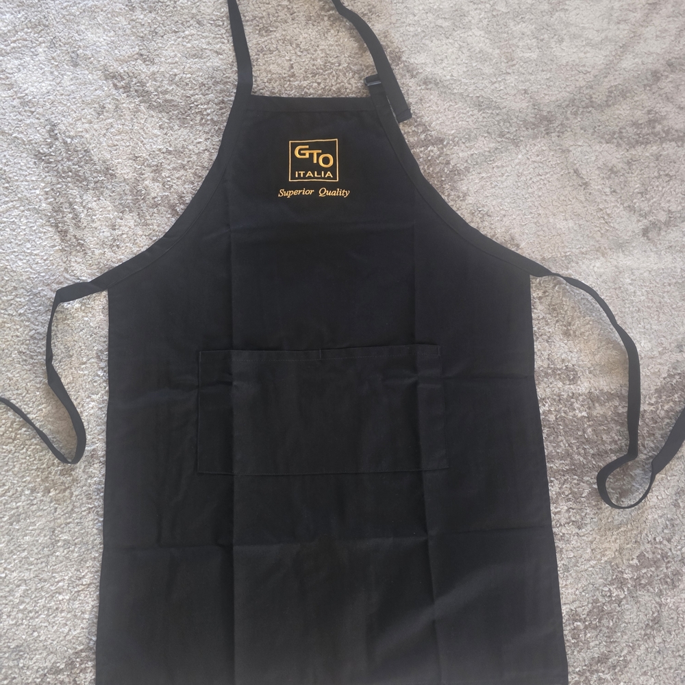 GTO Italia Black and Gold Apron
